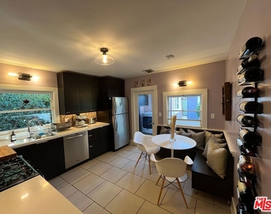 1315 N Mccadden Place - Photo Thumbnail 8