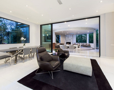 900 N Hillcrest Road - Photo Thumbnail 17