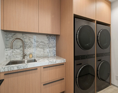 365 Trousdale Place - Photo Thumbnail 46