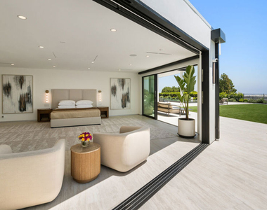 365 Trousdale Place - Photo Thumbnail 33