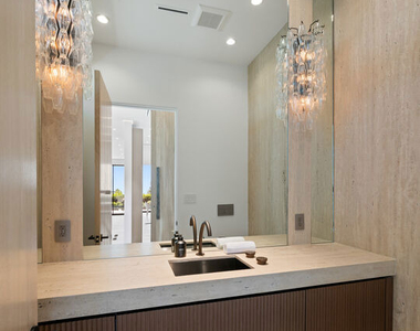365 Trousdale Place - Photo Thumbnail 47