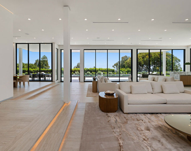 365 Trousdale Place - Photo Thumbnail 10