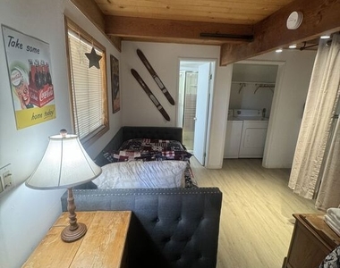 1295 Balsam Drive - Photo Thumbnail 8