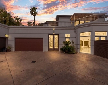 360 Trousdale Place - Photo Thumbnail 16