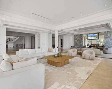 360 Trousdale Place - Photo Thumbnail 1
