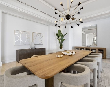 360 Trousdale Place - Photo Thumbnail 8