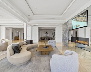 360 Trousdale Place - Photo Thumbnail 6