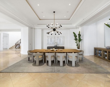 360 Trousdale Place - Photo Thumbnail 9