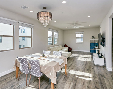 9831 Alburtis Avenue - Photo Thumbnail 22