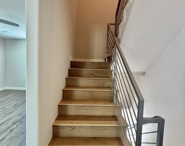 9831 Alburtis Avenue - Photo Thumbnail 27