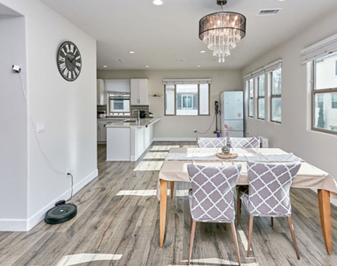 9831 Alburtis Avenue - Photo Thumbnail 13