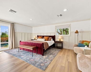 107 Alto Drive - Photo Thumbnail 13
