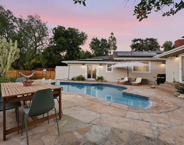 107 Alto Drive - Photo Thumbnail 1
