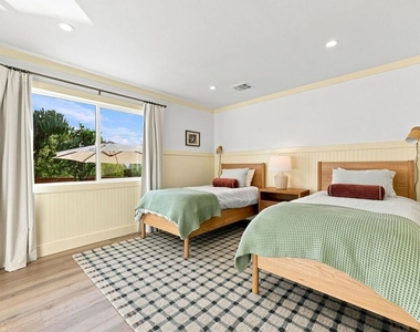 107 Alto Drive - Photo Thumbnail 15