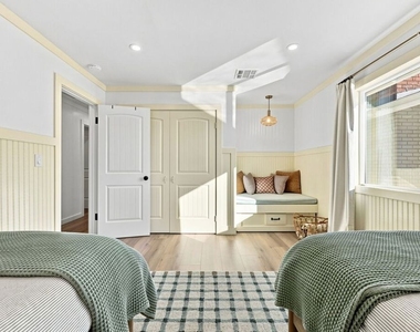 107 Alto Drive - Photo Thumbnail 16