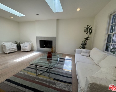 7586 Woodrow Wilson Drive - Photo Thumbnail 5