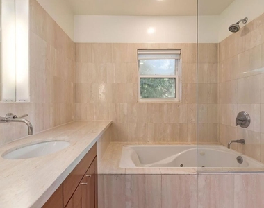 7586 Woodrow Wilson Drive - Photo Thumbnail 14