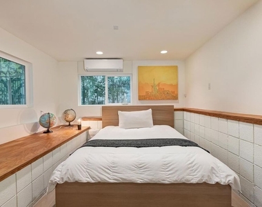 7586 Woodrow Wilson Drive - Photo Thumbnail 24