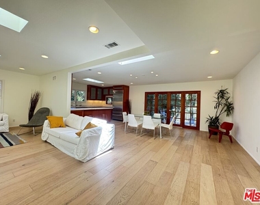 7586 Woodrow Wilson Drive - Photo Thumbnail 7