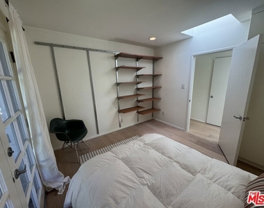 7586 Woodrow Wilson Drive - Photo Thumbnail 18