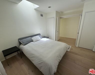 7586 Woodrow Wilson Drive - Photo Thumbnail 16