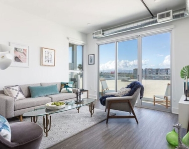 4210 Del Rey Avenue - Photo Thumbnail 2