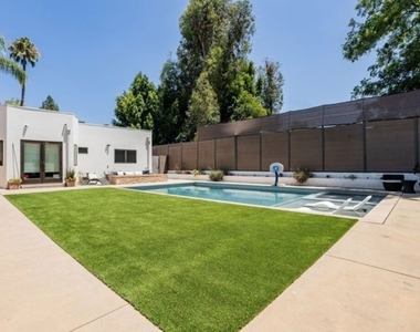 17520 Embassy Drive - Photo Thumbnail 40