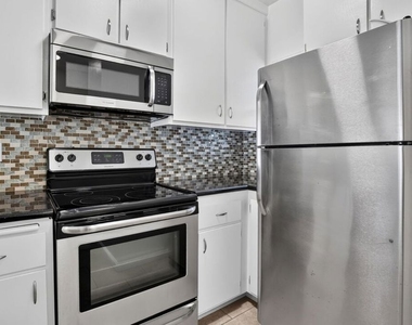 311 Montana Avenue - Photo Thumbnail 8