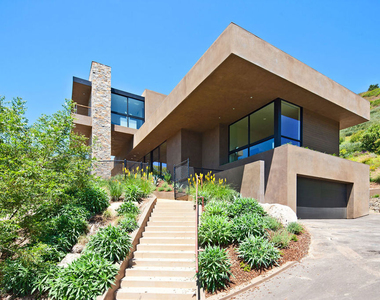 6228 Sycamore Meadows Drive - Photo Thumbnail 2
