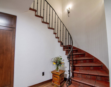 3475 N Knoll Drive - Photo Thumbnail 18