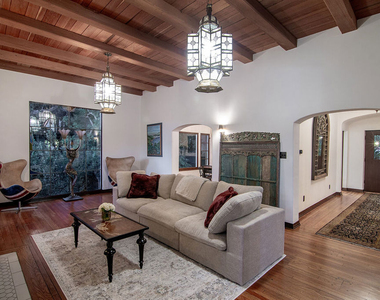 3475 N Knoll Drive - Photo Thumbnail 9