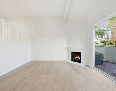 25715 Wagner Way - Photo Thumbnail 5