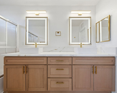 25715 Wagner Way - Photo Thumbnail 13