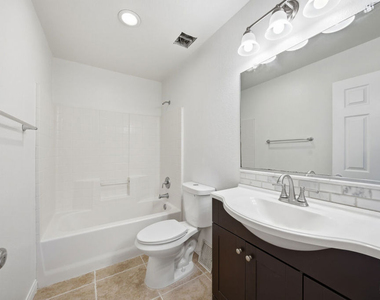 25715 Wagner Way - Photo Thumbnail 8