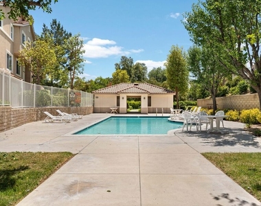 25715 Wagner Way - Photo Thumbnail 18