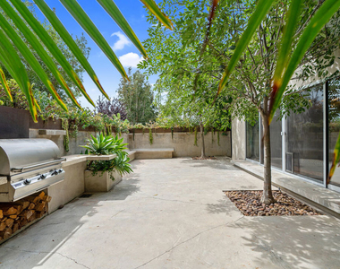 625 Santa Clara Avenue - Photo Thumbnail 3