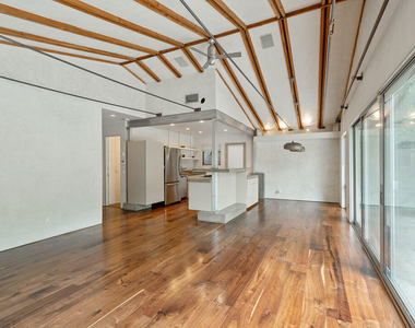625 Santa Clara Avenue - Photo Thumbnail 10