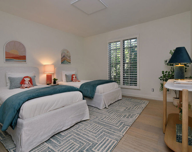 3635 Fawndale Place - Photo Thumbnail 14