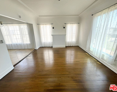 1525 1/2 S Orange Grove Avenue - Photo Thumbnail 2