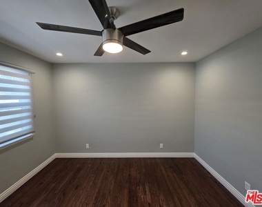 102 Gaviota Avenue - Photo Thumbnail 23
