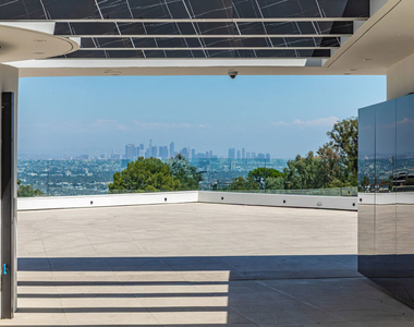 9364 Beverly Crest Drive - Photo Thumbnail 2