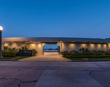 9364 Beverly Crest Drive - Photo Thumbnail 40