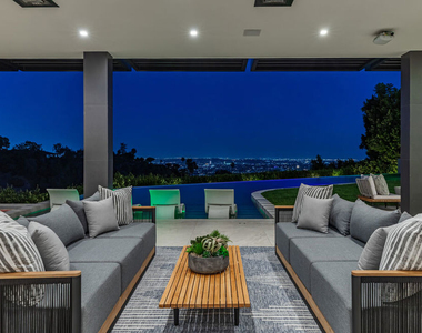 9364 Beverly Crest Drive - Photo Thumbnail 35