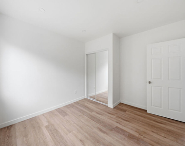 3020 W 12th Street - Photo Thumbnail 3