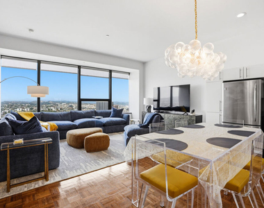 1100 Wilshire Boulevard - Photo Thumbnail 1