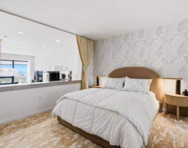 1100 Wilshire Boulevard - Photo Thumbnail 16