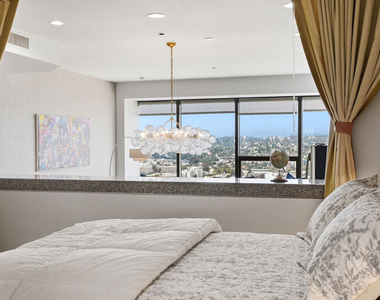 1100 Wilshire Boulevard - Photo Thumbnail 22
