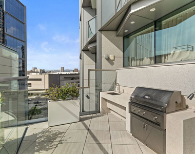 211 W Elm Court - Photo Thumbnail 22