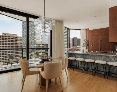 211 W Elm Court - Photo Thumbnail 3