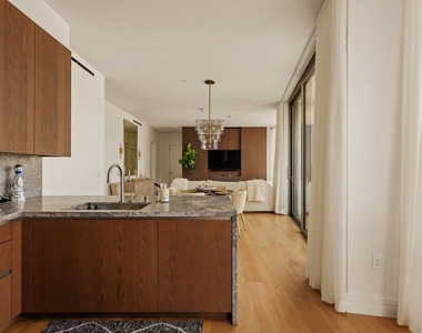 211 W Elm Court - Photo Thumbnail 7